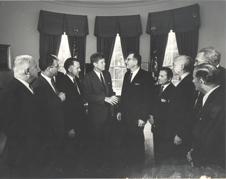 Presentation of Lincoln Medal Set to President Kennedy: Birely, Hartke, unk., Mack, Kennedy, Schwengel, Becker, Bray, Denton, Merrill